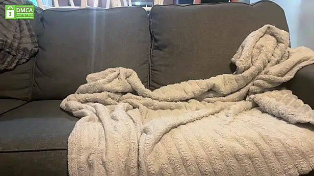 Snapshot of Cosmic_Rose chatting on October 1, 2:22 pm Cosmic Rose online show from October 1, 2:22 pm