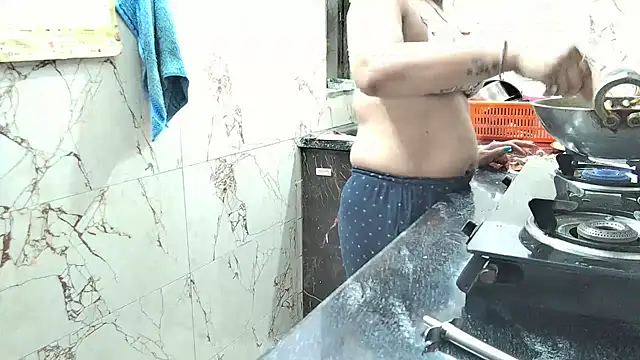 Snapshot of bhabhisexxy_880 chatting on September 16, 4:53 am bhabhisexxy 880 online show from September 16, 4:53 am