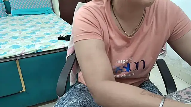 Snapshot of bhabhisexxy_880 chatting on October 17, 11:46 am bhabhisexxy 880 online show from October 17, 11:46 am