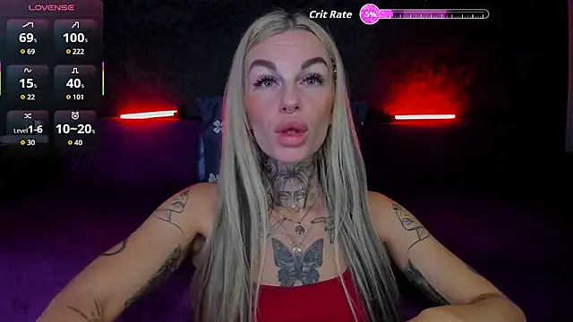 Snapshot of angel_devil_forever chatting on October 22, 11:10 pm angel devil forever online show from October 22, 11:10 pm