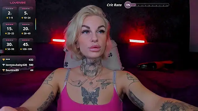 Snapshot of angel_devil_forever chatting on October 11, 11:29 pm angel devil forever online show from October 11, 11:29 pm