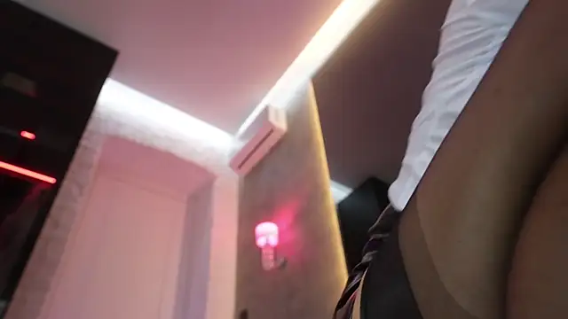 Snapshot of Tasha_Allas chatting on September 19, 10:25 am Tasha Allas online show from September 19, 10:25 am