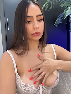 Mau White online show from February 2, 9:03 pm