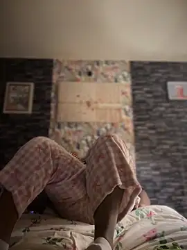 Miss west online show from November 27, 4:37 am