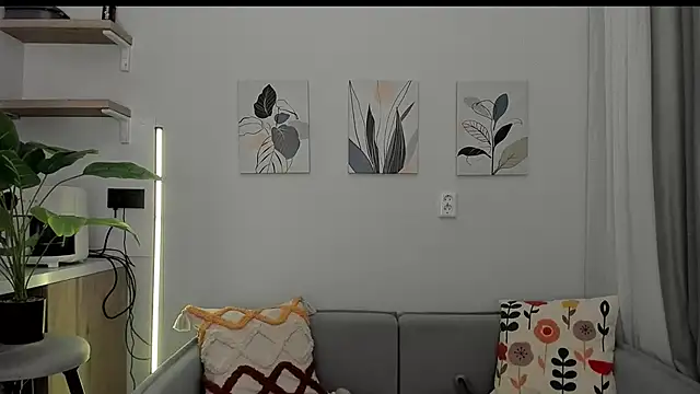 sarahphyllis online show from October 8, 8:24 pm