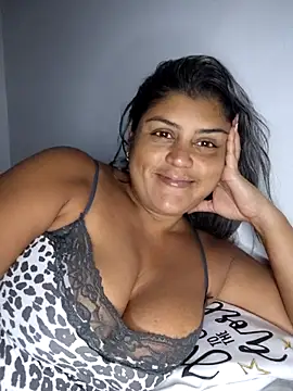 Snapshot of AlyDenalioficial chatting on October 4, 6:12 pm AlyDenalioficial online show from October 4, 6:12 pm