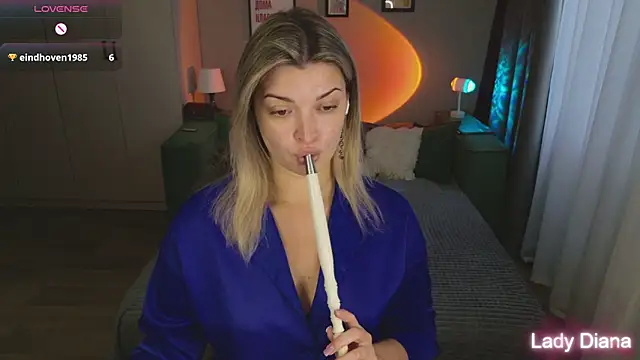 Snapshot of LancasterLady chatting on October 3, 1:38 pm LancasterLady online show from October 3, 1:38 pm