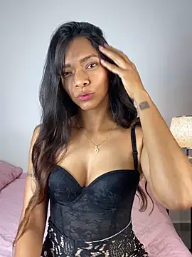 Alliz Collette online show from May 14, 9:26 am