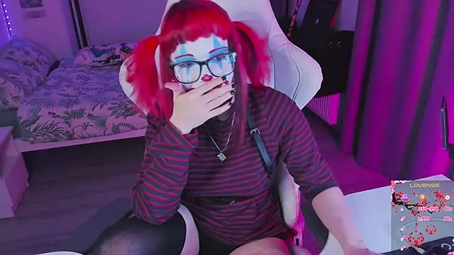 Snapshot of Yumi_Youkai chatting on October 11, 6:32 pm Yumi Youkai online show from October 11, 6:32 pm