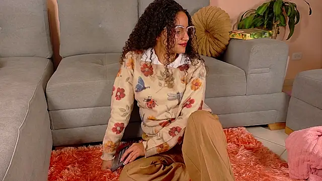 DAHLIA BROWNIE online show from April 23, 12:52 am