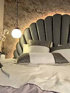 Snapshot of AnnaCastillo_ chatting on September 20, 9:24 pm AnnaCastillo  online show from September 20, 9:24 pm