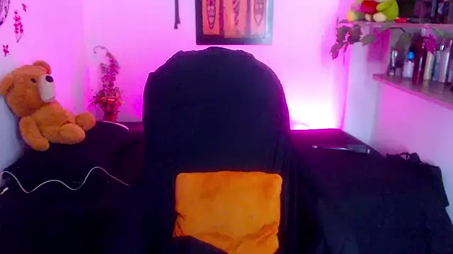 menfismuller2 online show from September 26, 3:31 pm