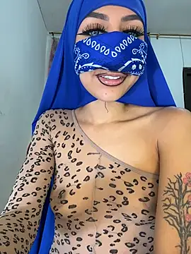 Snapshot of _alabina_ chatting on October 24, 8:16 pm alabina online show from October 24, 8:16 pm