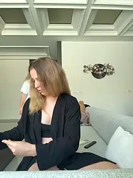 Snapshot of Nura_n_Sarah chatting on October 17, 3:54 am Nura n Sarah online show from October 17, 3:54 am