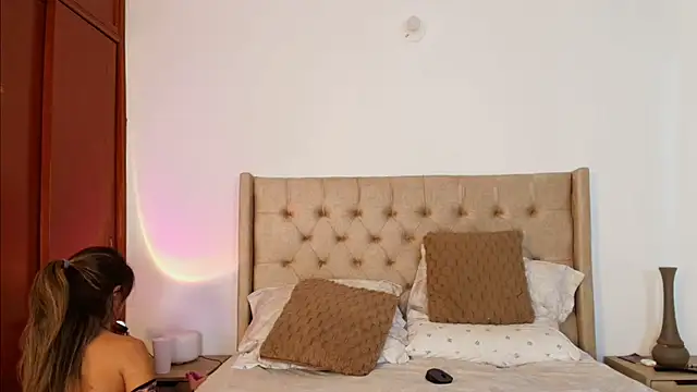 Snapshot of Rose_dom chatting on September 29, 1:11 am Rose dom online show from September 29, 1:11 am