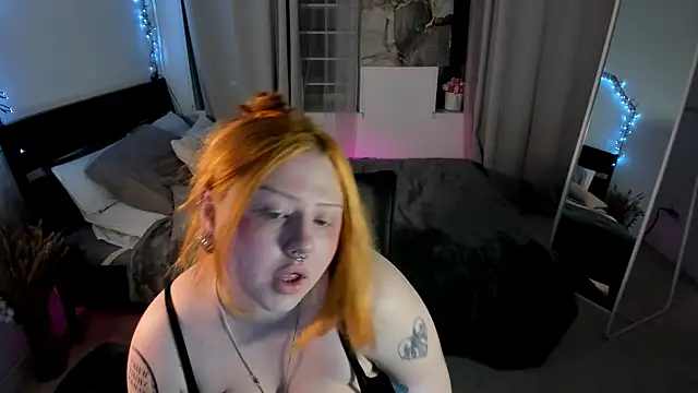 bitchofsun  online show from October 3, 3:39 pm