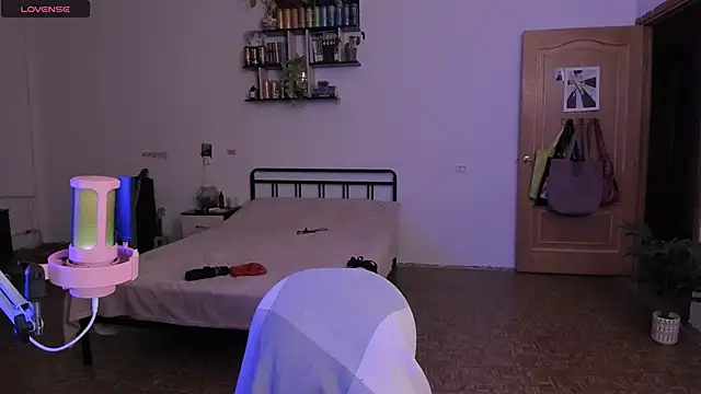 evathority online show from October 10, 4:01 pm