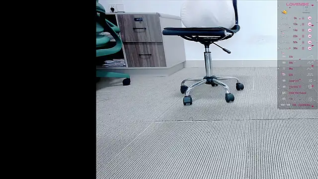 Snapshot of tt50256 chatting on October 23, 2:34 pm tt50256 online show from October 23, 2:34 pm