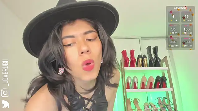 Snapshot of loverubii chatting on November 2, 12:36 am loverubii online show from November 2, 12:36 am