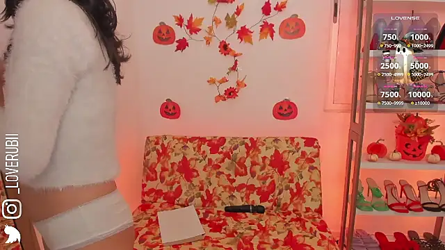 Snapshot of loverubii chatting on October 23, 8:53 am loverubii online show from October 23, 8:53 am