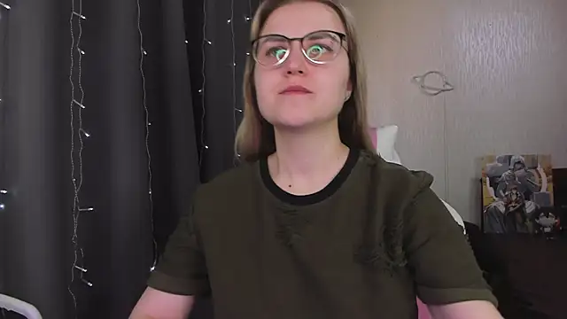 MissBrightShine online show from March 30, 10:59 am