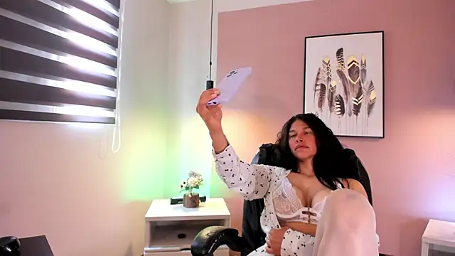 Snapshot of _aish_a_ chatting on October 8, 7:29 pm aish a online show from October 8, 7:29 pm