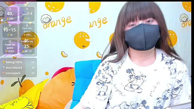 Snapshot of alonelove__ chatting on November 1, 4:38 am alonelove online show from November 1, 4:38 am