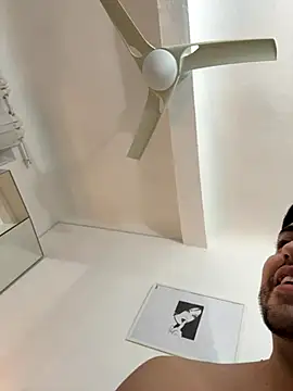 lucy and mike7 online show from October 26, 12:28 am