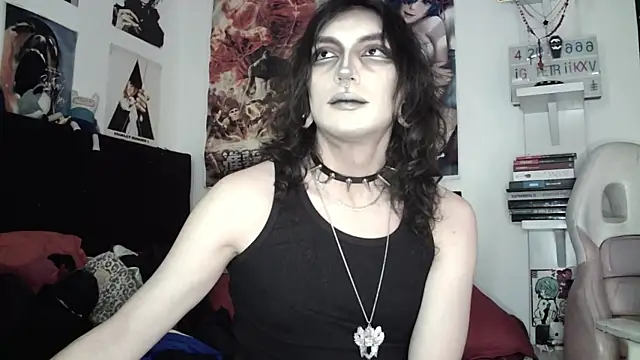kiiler queen online show from July 16, 8:35 pm