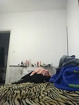 Snapshot of Impression222 chatting on October 25, 3:52 pm Impression222 online show from October 25, 3:52 pm