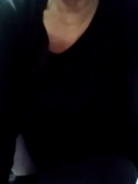 Snapshot of Impression222 chatting on October 23, 3:51 pm Impression222 online show from October 23, 3:51 pm