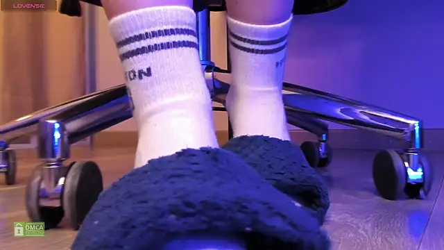 ammeliaa  online show from October 2, 7:57 am