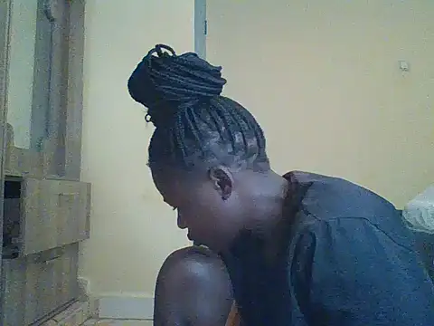 prettychic5 online show from November 14, 8:36 am