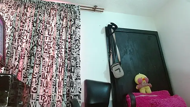 DULCE ZOE online show from September 11, 9:26 pm