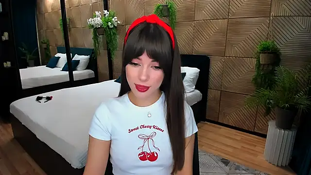 Snapshot of PutOnRepeat chatting on October 12, 1:30 am PutOnRepeat online show from October 12, 1:30 am