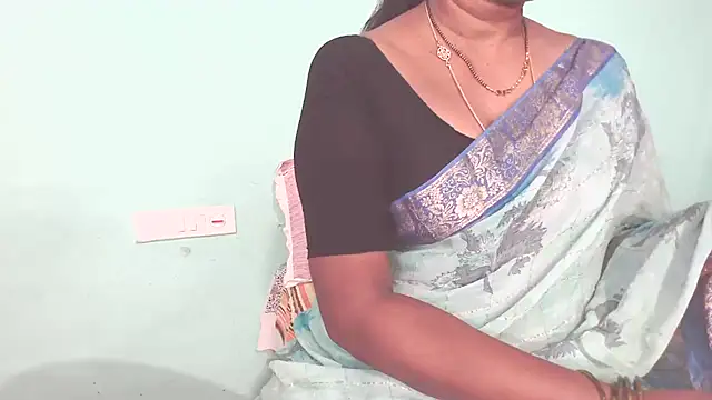 shrutitelugu69 online show from April 13, 5:25 pm