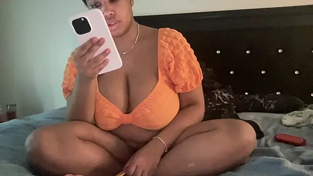 creamdreammmm online show from November 26, 9:38 pm