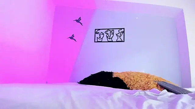 Snapshot of Laura_Torres18 chatting on September 18, 1:26 am Laura Torres18 online show from September 18, 1:26 am