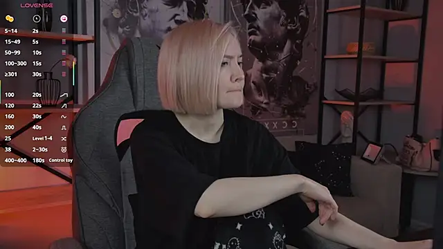 ReiYosimoto online show from November 9, 2:02 pm