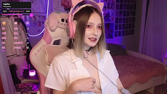 Snapshot of evierosen chatting on October 11, 3:00 am evierosen online show from October 11, 3:00 am