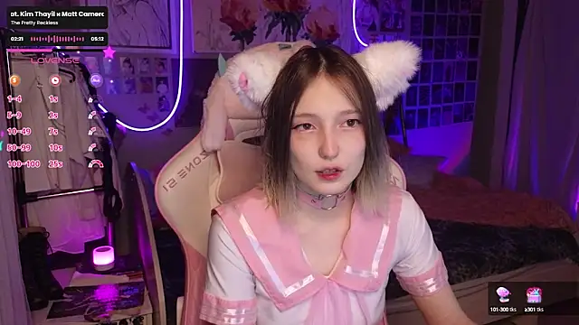 Snapshot of evierosen chatting on September 19, 12:31 am evierosen online show from September 19, 12:31 am