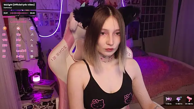 Snapshot of evierosen chatting on October 15, 6:54 pm evierosen online show from October 15, 6:54 pm