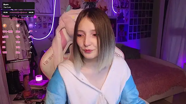 Snapshot of evierosen chatting on September 27, 8:05 pm evierosen online show from September 27, 8:05 pm