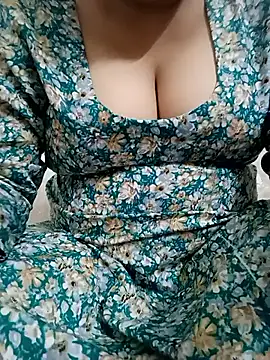 Snapshot of 09punjabi chatting on October 2, 11:04 am 09punjabi online show from October 2, 11:04 am