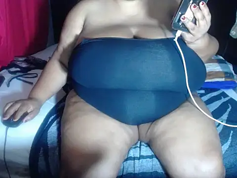 CandyBoobsXx online show from October 23, 6:47 pm