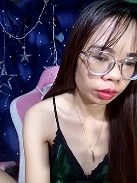 Snapshot of __Mai-love19__ chatting on October 20, 12:13 am Mai-love19 online show from October 20, 12:13 am