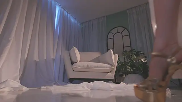 AmyArmstrong online show from February 17, 9:14 pm