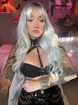 DaniDusan  online show from October 27, 10:04 pm