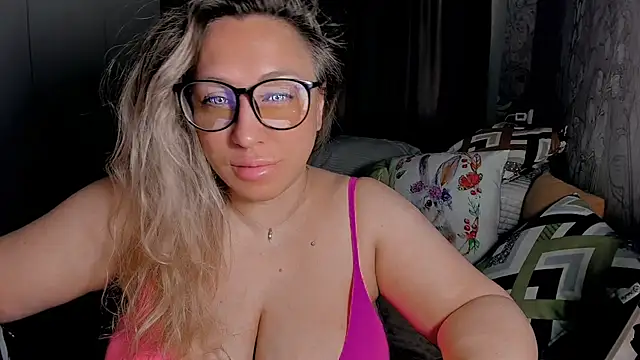 CumOnMy Tits online show from April 5, 1:59 am