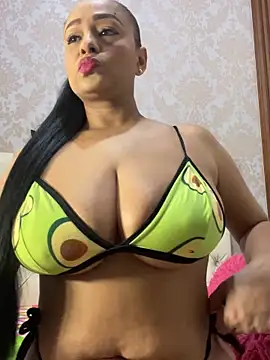 Snapshot of sofia_xxx02 chatting on September 17, 12:14 pm sofia xxx02 online show from September 17, 12:14 pm